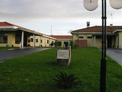 Lar